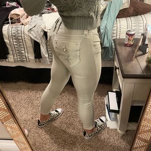 Rock Revival Skinny Crops size 24